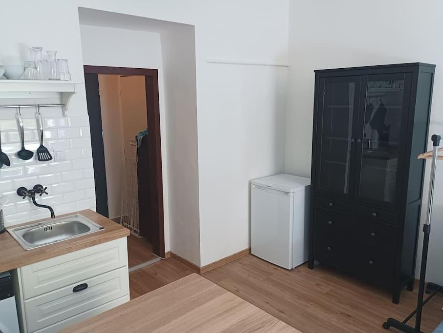 New Modern Studio In 3 Lejlighed