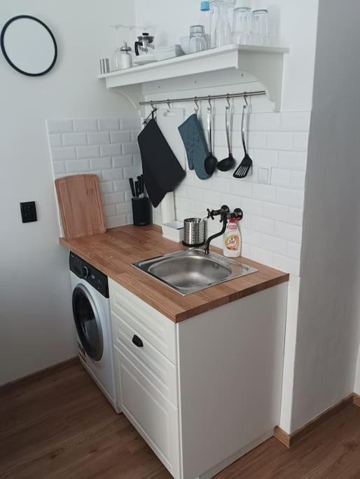 New Modern Studio In 3 Lejlighed